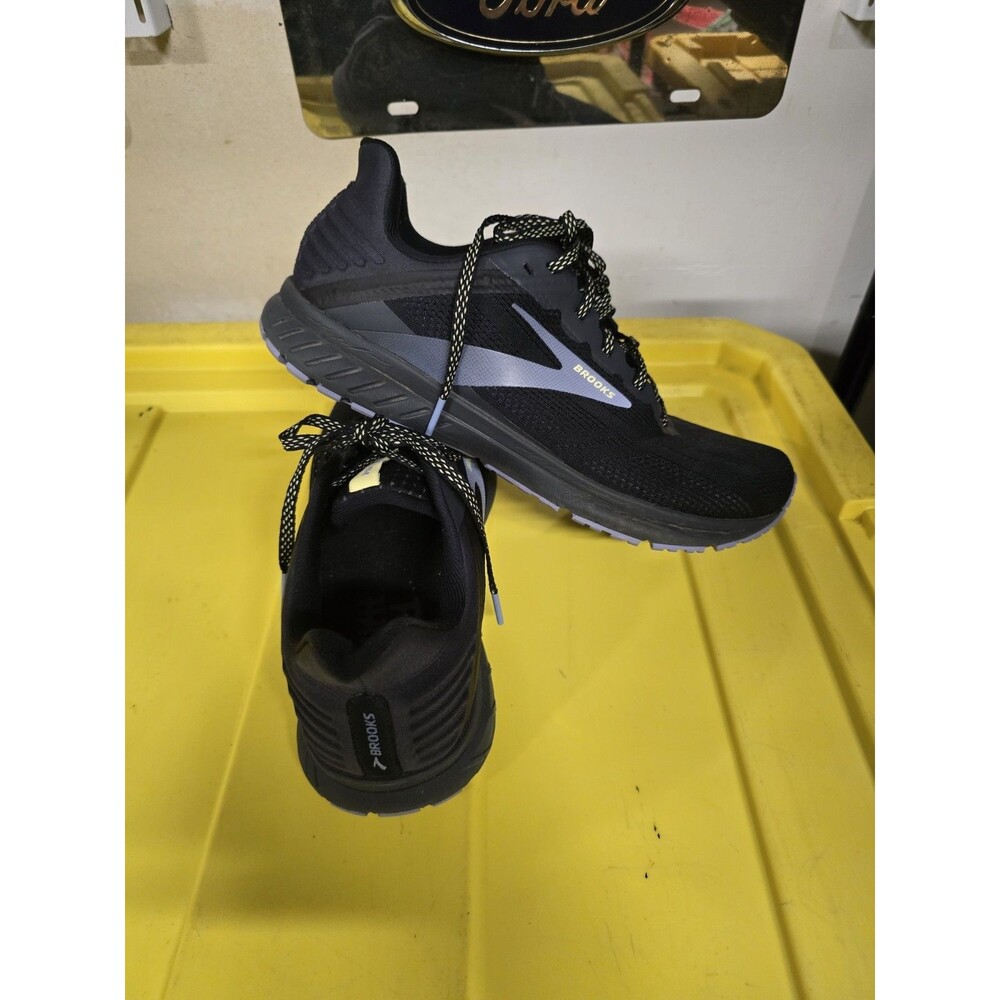 Brooks Anthem 5 Women’s Running Shoes Black Gray Sneakers Athletic Gym Sz 9